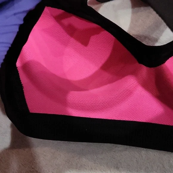 Victoria's Secret Short Bra - Picture 7 of 11